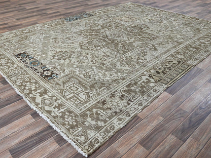 Heriz Heriz hand-knotted wool rug in Gray & Brown, 7'6" x 10'4" — SKU O01337 (view 3)