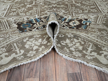 Heriz Heriz hand-knotted wool rug in Gray & Brown, 7'6" x 10'4" — SKU O01337 (view 5)