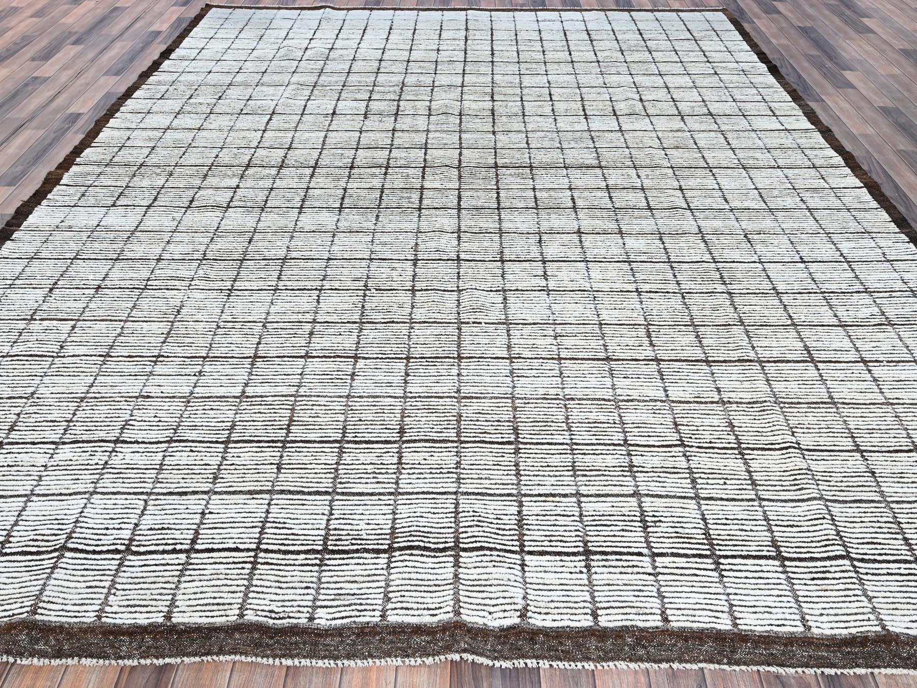 Ivory 9'6" x 11'8" Tribal & Geometric Hand knotted Wool Rug - Sku: O01340