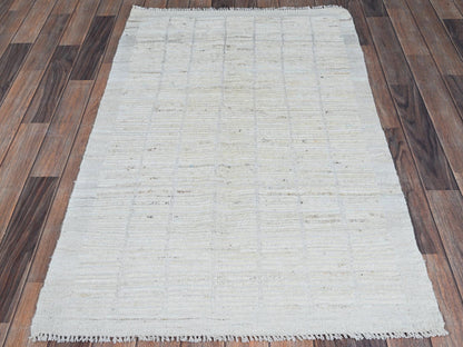 Ivory 2'11" x 4'11" Tribal & Geometric Hand knotted Wool Rug - Sku: O01382