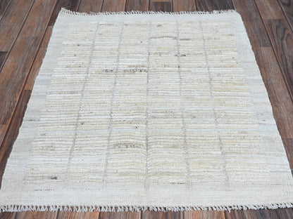 Ivory 2'4" x 2'11" Tribal & Geometric Hand knotted Wool Rug - Sku: O01386