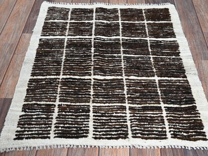 Brown 2'3" x 2'8" Tribal & Geometric Hand knotted Wool Rug - Sku: O01391