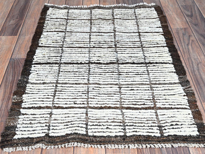 Ivory 2'1" x 2'11" Tribal & Geometric Hand knotted Wool Rug - Sku: O01393