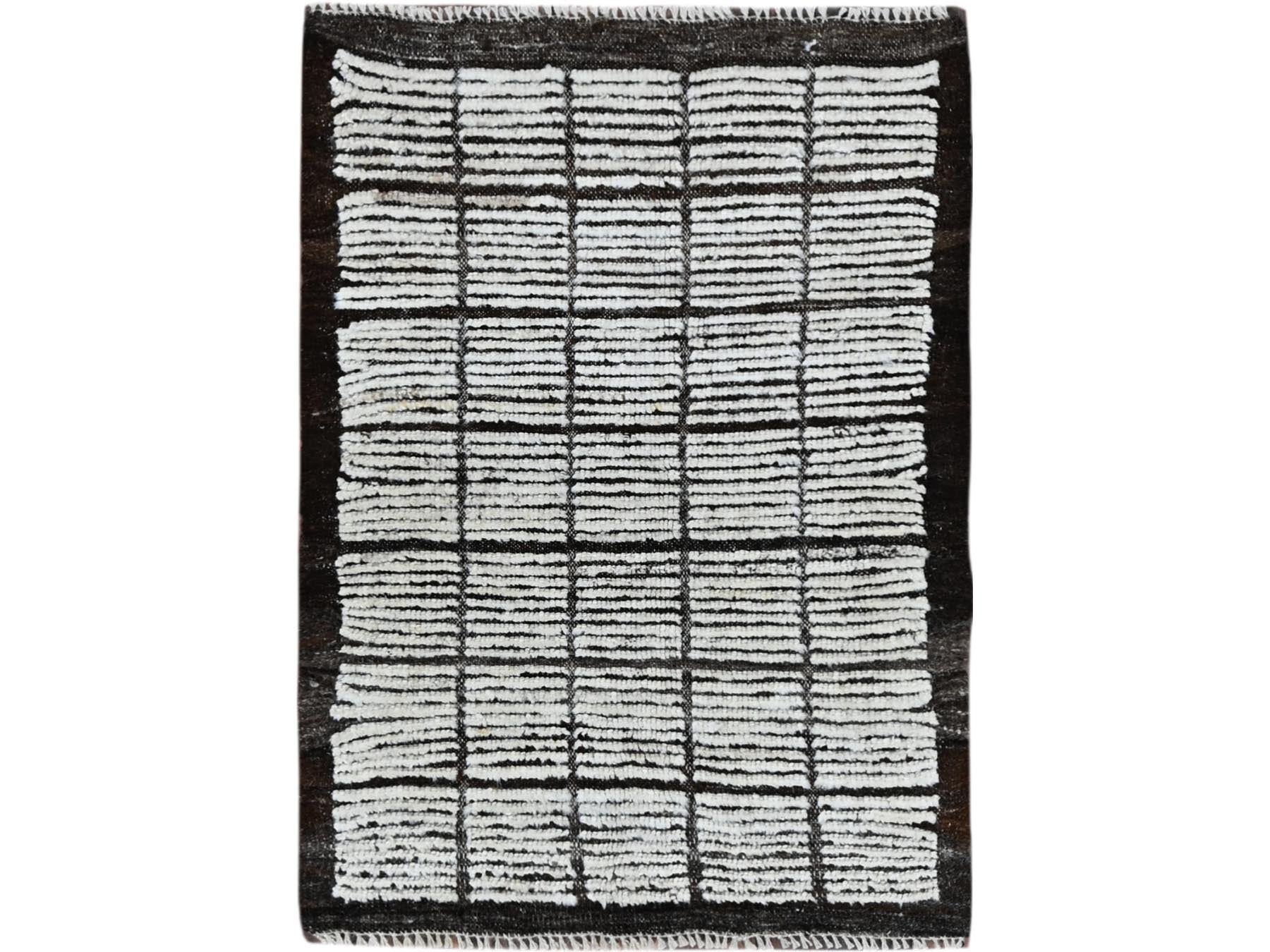 Ivory 2'1" x 2'10" Tribal & Geometric Hand knotted Wool Rug - Sku: O01394
