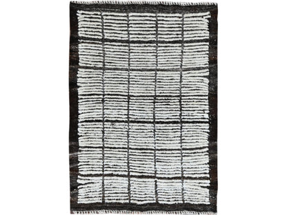 Ivory 2'1" x 2'11" Tribal & Geometric Hand knotted Wool Rug - Sku: O01395