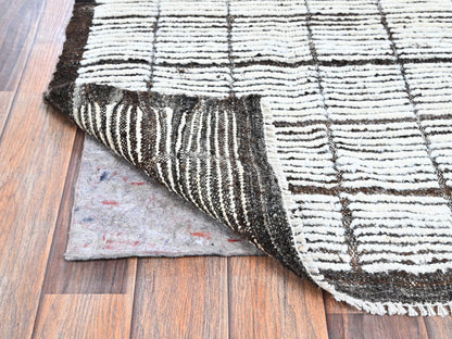Ivory 2'1" x 2'11" Tribal & Geometric Hand knotted Wool Rug - Sku: O01395