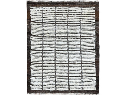 Ivory 2'2" x 2'8" Tribal & Geometric Hand knotted Wool Rug - Sku: O01398