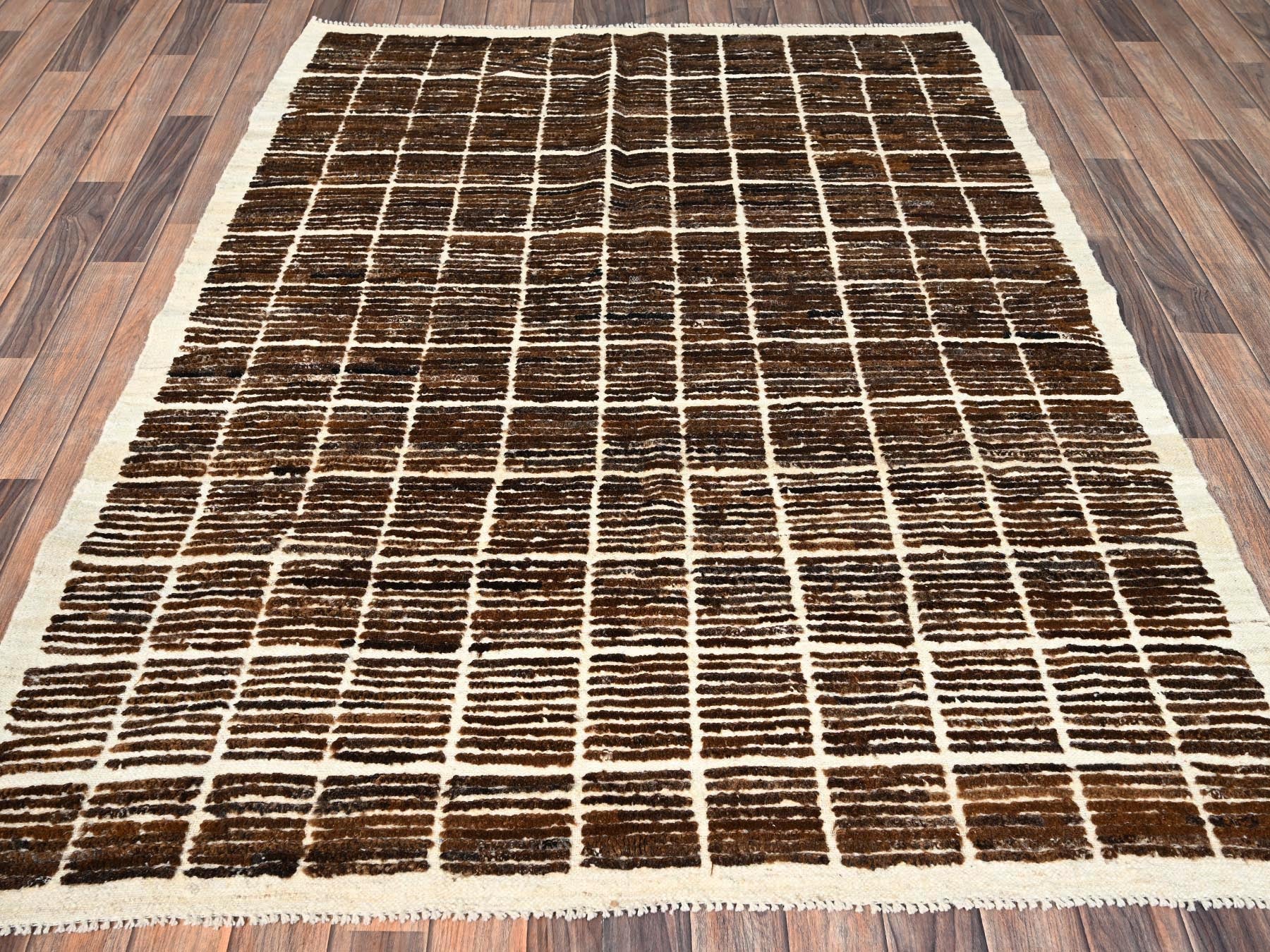 Brown 4'10" x 6'4" Tribal & Geometric Hand knotted Wool Rug - Sku: O01444