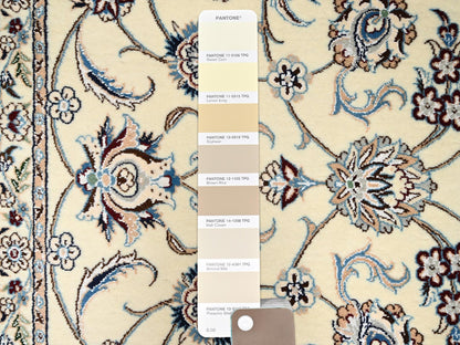 Nain Fine Oriental hand-knotted wool/silk rug in Ivory, 5'1" x 7'8" — SKU O01464 (view 4)