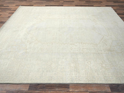 Peshawar Oushak hand-knotted wool rug in Ivory, 8'1" x 9'5" — SKU O01495 (view 4)