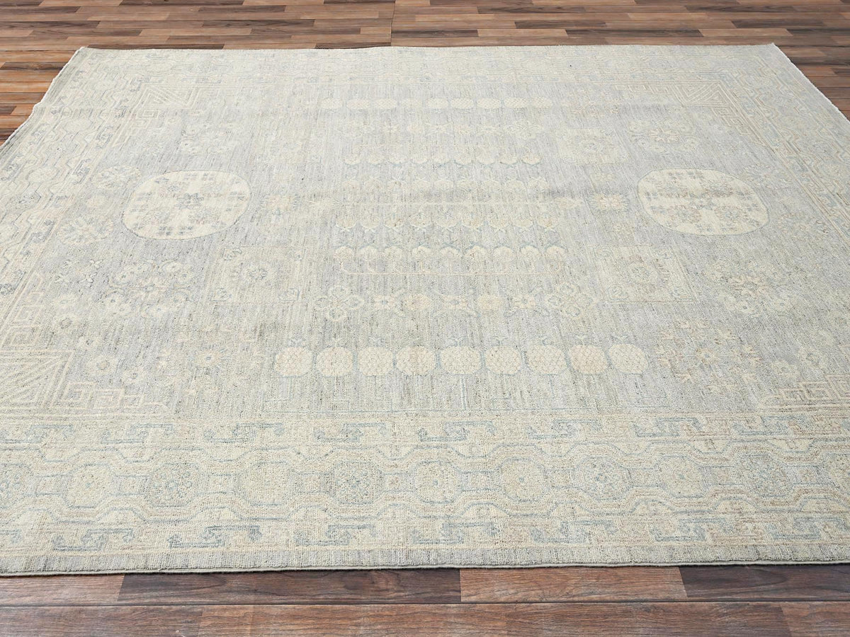 Khotan Oushak hand-knotted wool rug in Gray, 7'11" x 9'7" — SKU O01498 (view 4)