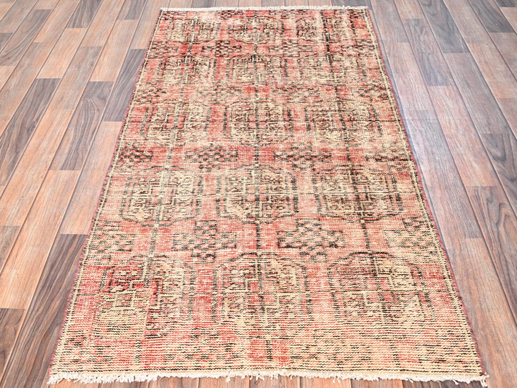 Turkoman Vintage hand-knotted wool runner in Pink, 2'9" x 5'6" — SKU O01527 (view 2)
