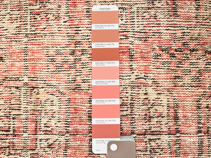 Turkoman Vintage hand-knotted wool runner in Pink, 2'9" x 5'6" — SKU O01527 (view 4)