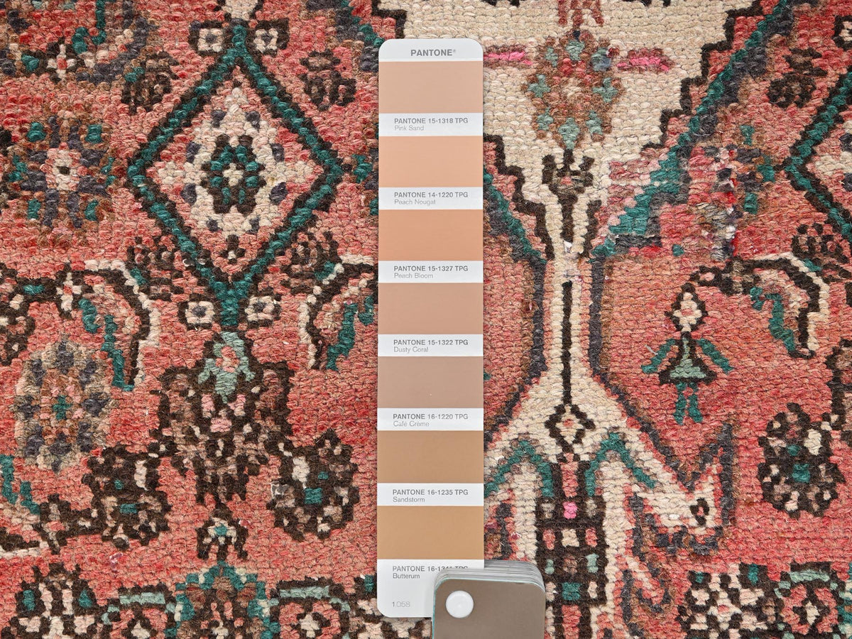 Vintage hand-knotted wool runner in Pink, 2'6" x 8'10" — SKU O01529 (view 4)