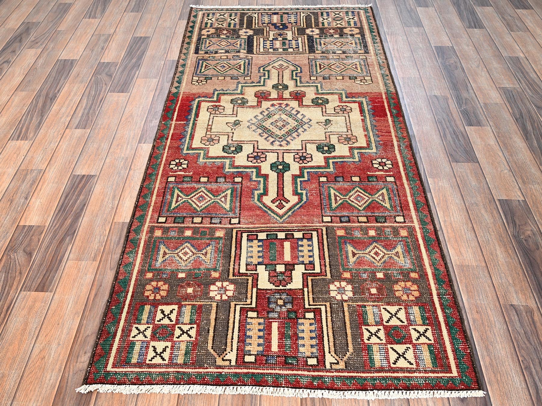 Vintage hand-knotted wool runner in Red, 3'1" x 6'7" — SKU O01546 (view 2)
