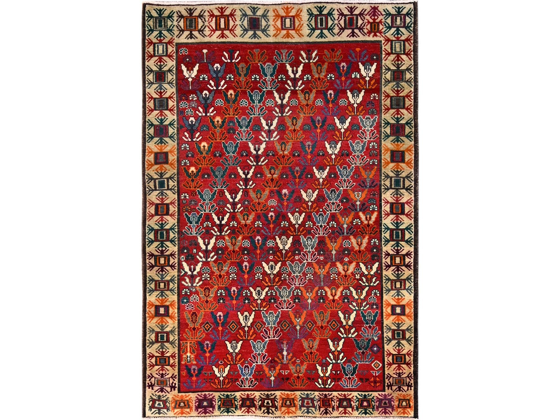 Shiraz Vintage hand-knotted wool rug in Red & Ivory, 4'11" x 7'5" — SKU O01570