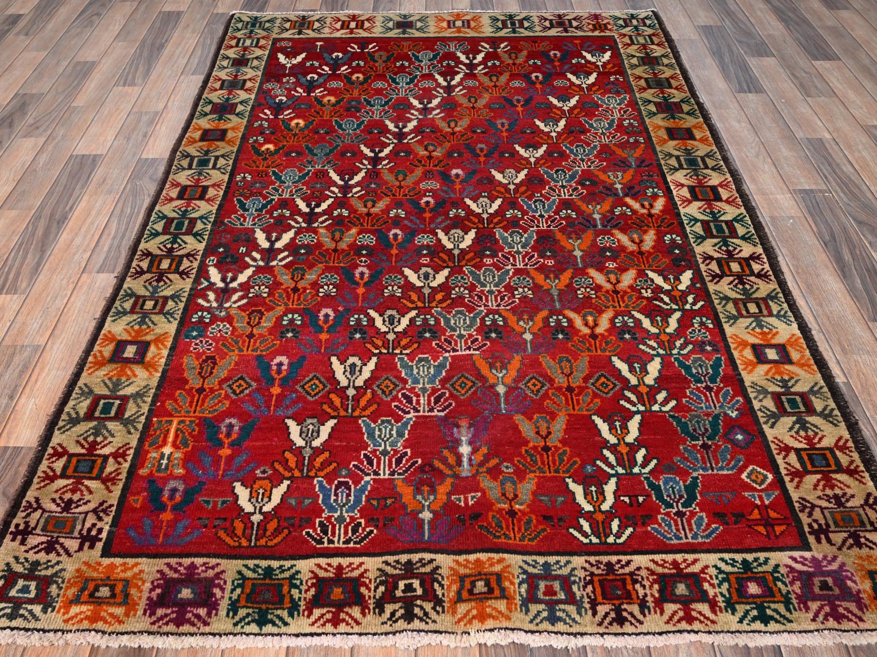 Shiraz Vintage hand-knotted wool rug in Red & Ivory, 4'11" x 7'5" — SKU O01570 (view 2)