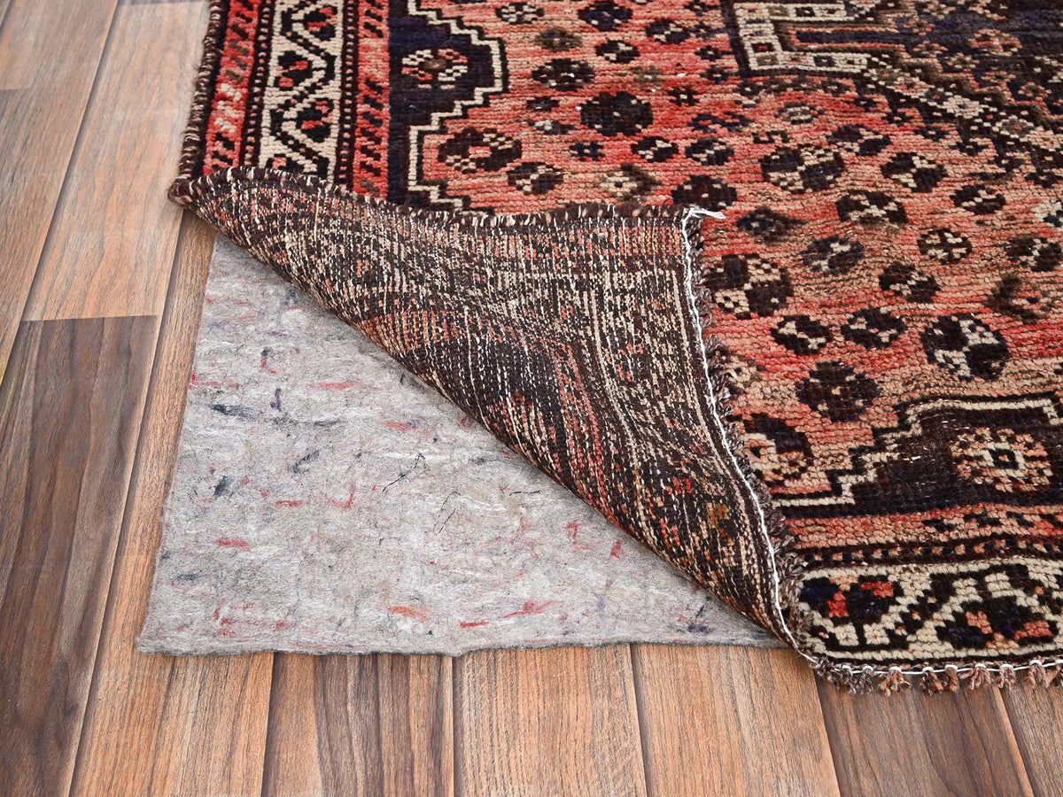Shiraz Vintage hand-knotted wool rug in Red & Ivory, 5'3" x 5'11" — SKU O01576 (view 3)