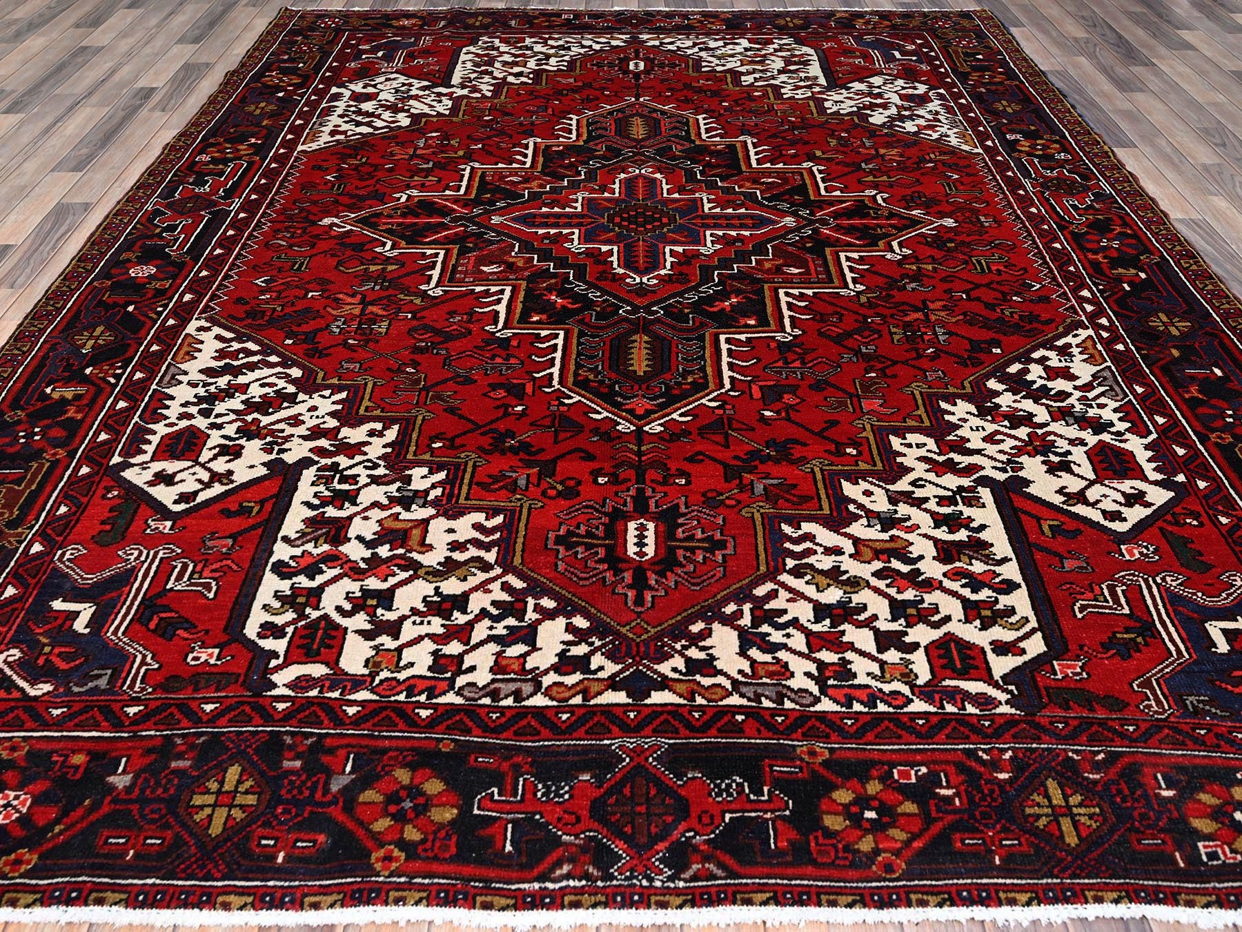 Heriz Traditional hand-knotted wool rug in Red, 8'4" x 10'7", SKU O0158