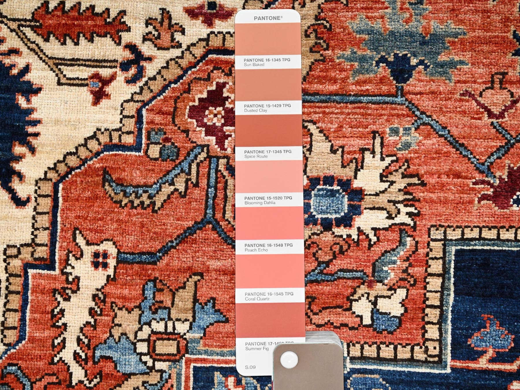Heriz Heriz hand-knotted wool rug in Orange & Midnight Blue, 8' x 10'10" — SKU O01605 (view 8)