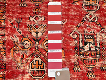 Shiraz Vintage hand-knotted wool rug in Red & Ivory, 3'8" x 6' — SKU O01705 (view 4)