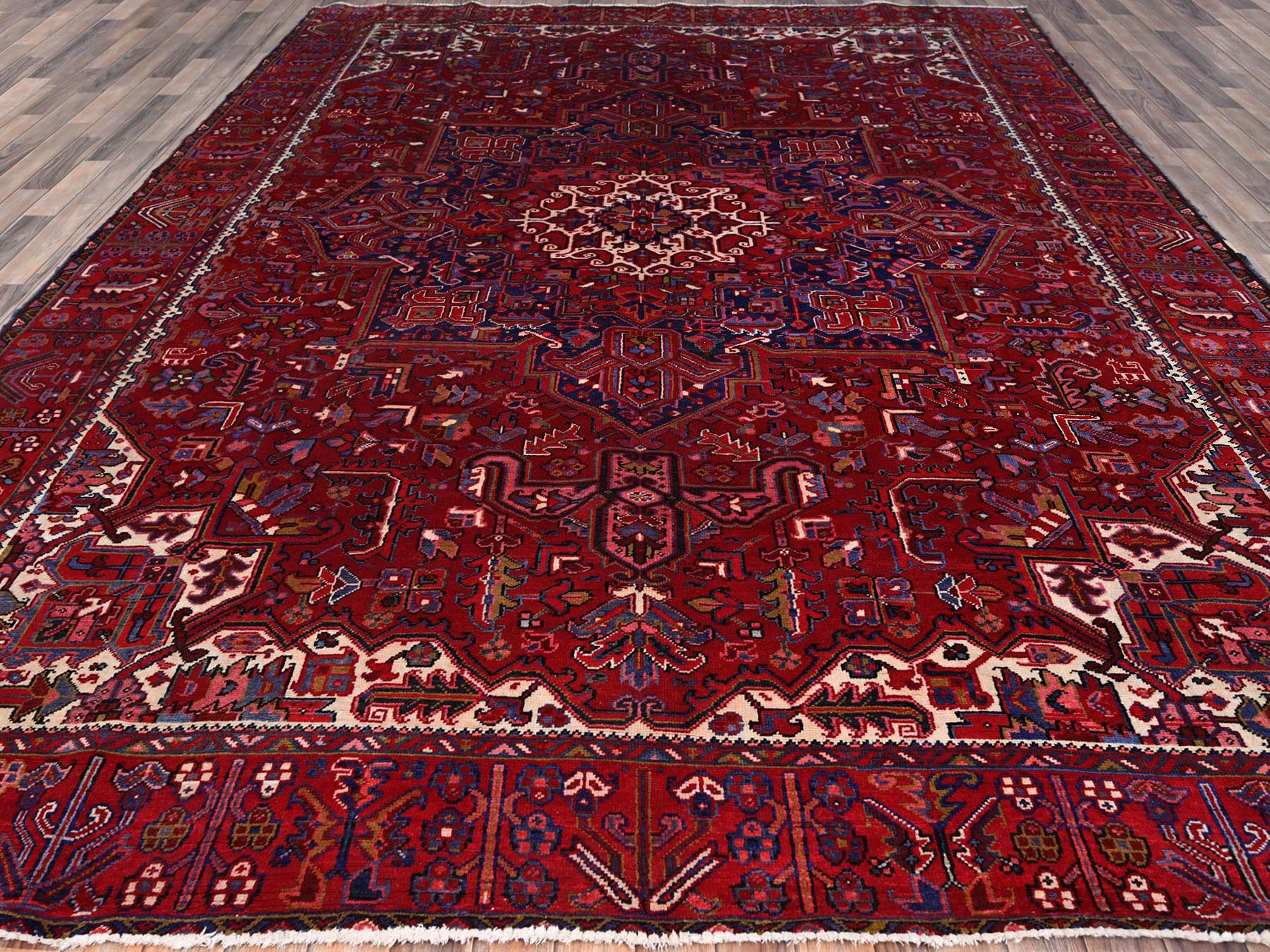 Heriz Traditional hand-knotted wool rug in Red, 9'8" x 12'7", SKU O0170