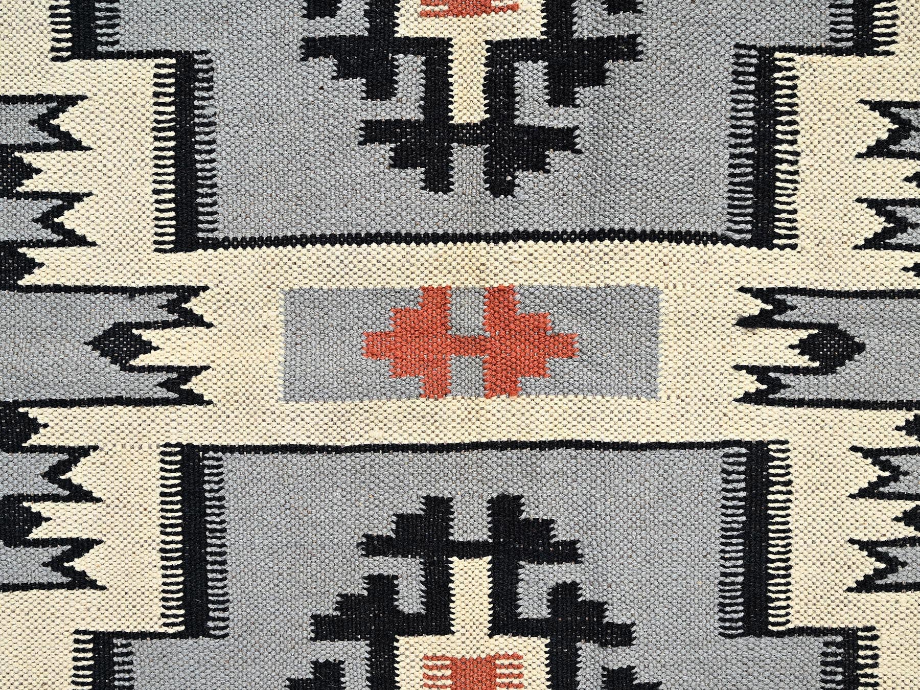 Grey 5'3" x 6'11" Tribal & Geometric Hand woven Wool Rug - Sku: O01736