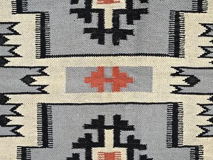Grey 5'3" x 6'11" Tribal & Geometric Hand woven Wool Rug - Sku: O01736