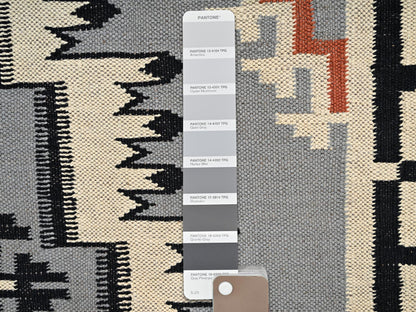 Tribal & Geometric hand-knotted wool rug in Gray & Black, 5'3" x 6'11" — SKU O01736 (view 4)