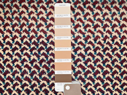 Hamadan Vintage hand-knotted wool runner in Ivory & Navy Blue, 3' x 8'10" — SKU O01753 (view 4)