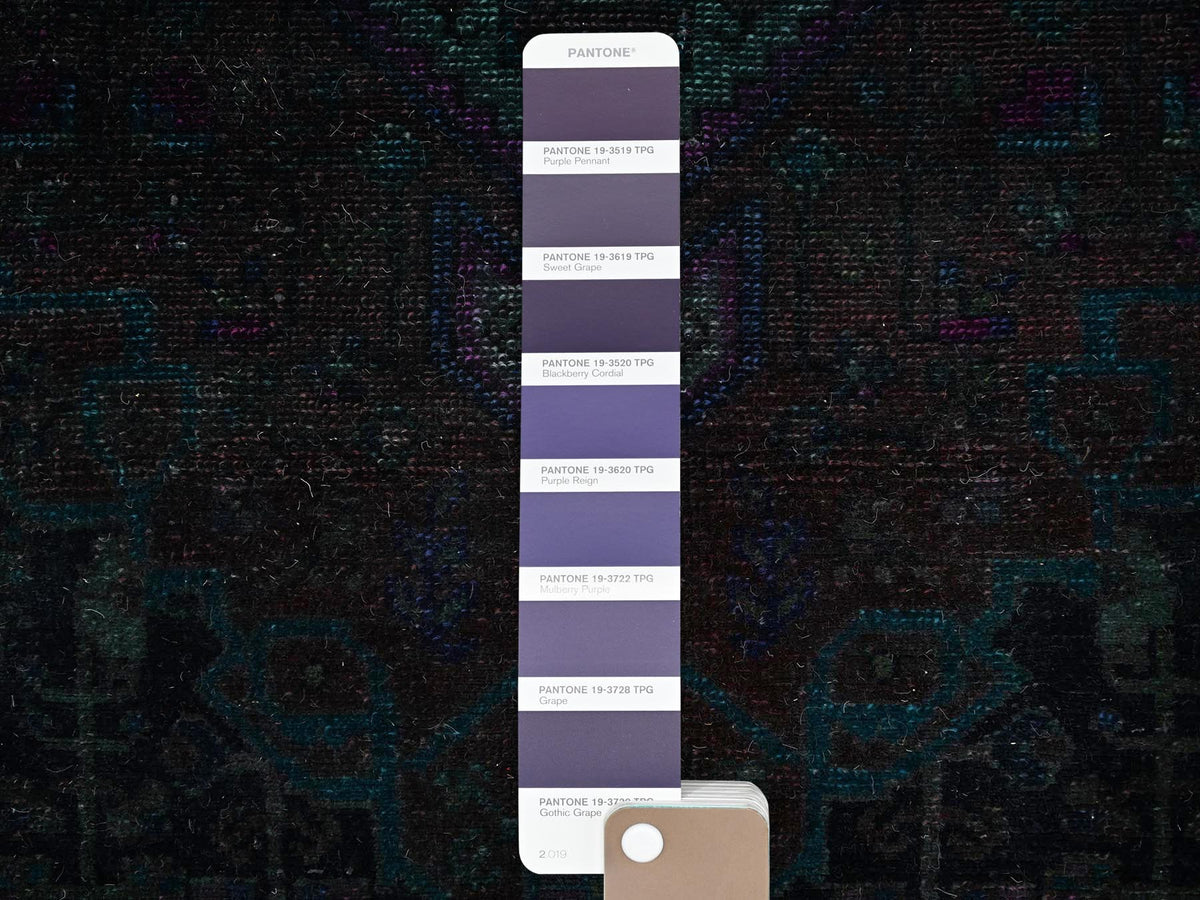 Vintage hand-knotted wool runner in Overdyed, 2'10" x 8'11" — SKU O01764 (view 4)