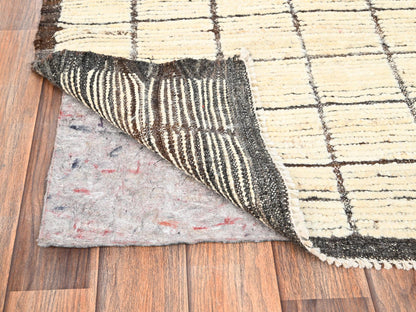 Tribal & Geometric hand-knotted wool runner in Ivory & Brown, 2'7" x 7'10" — SKU O01772 (view 3)
