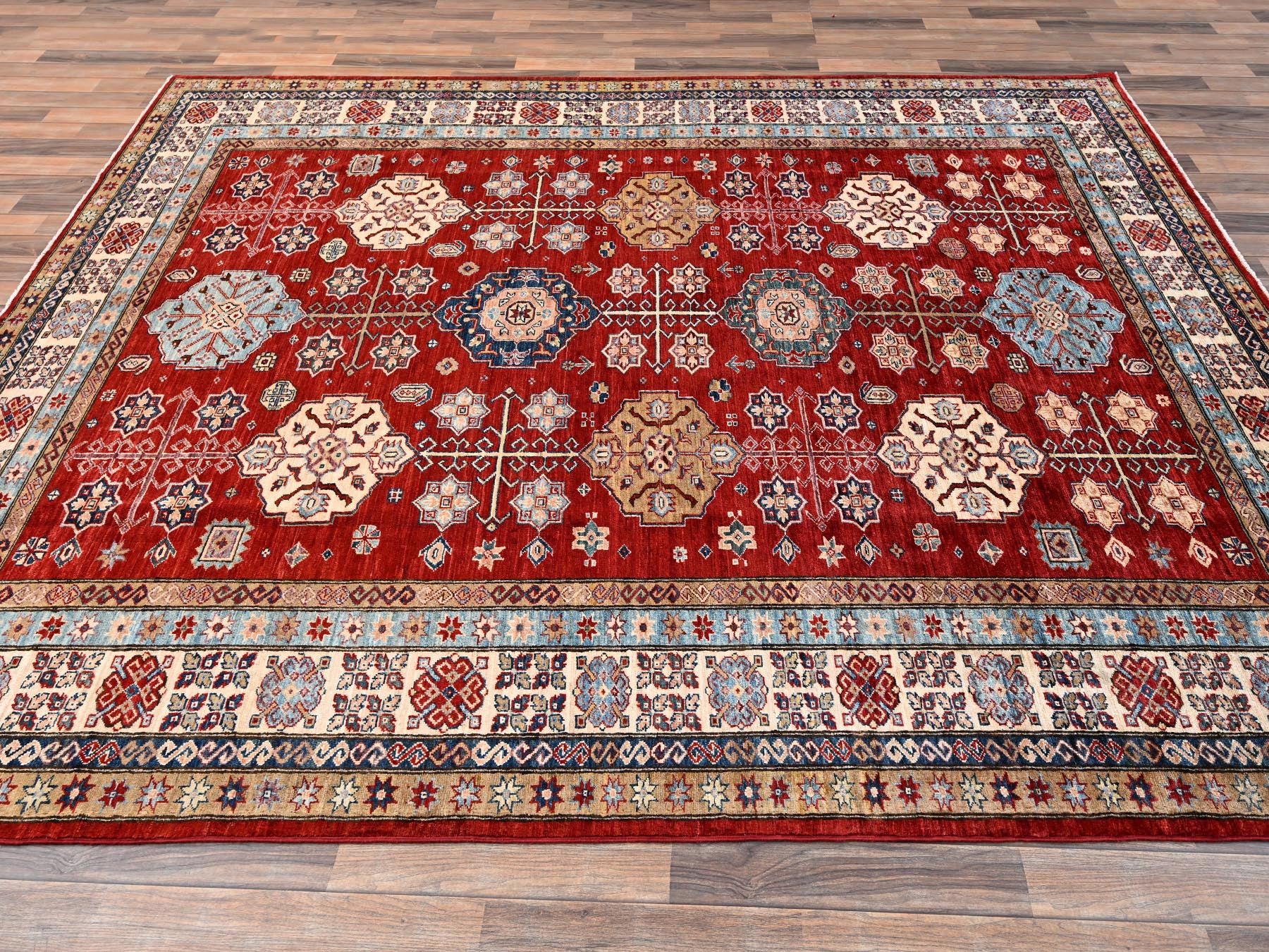 Kazak Kazak hand-knotted wool rug in Red & Ivory, 8'1" x 9'9" — SKU O01825 (view 4)