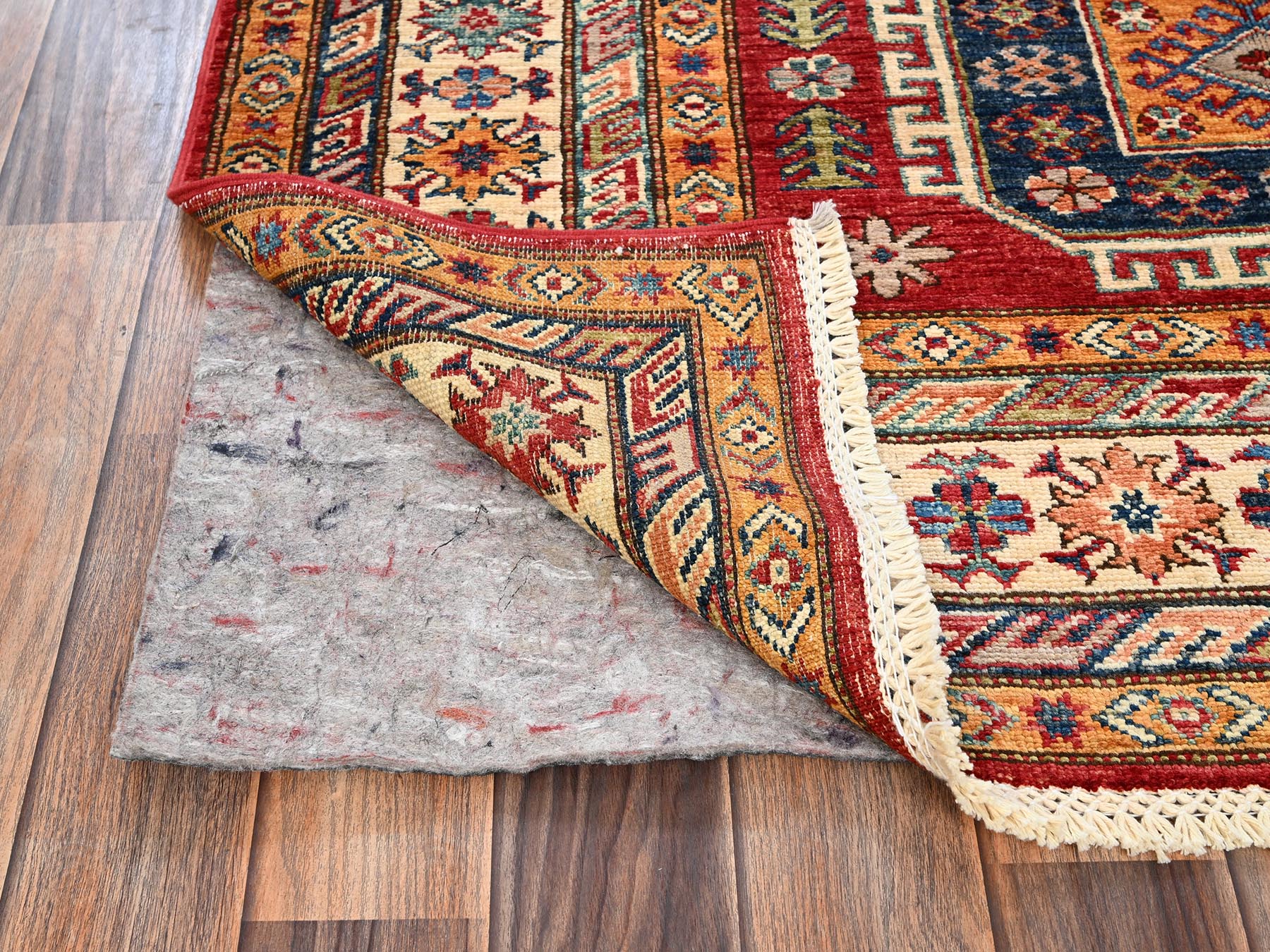 Kazak Kazak hand-knotted wool rug in Red & Ivory, 4'2" x 6'2" — SKU O01826 (view 3)