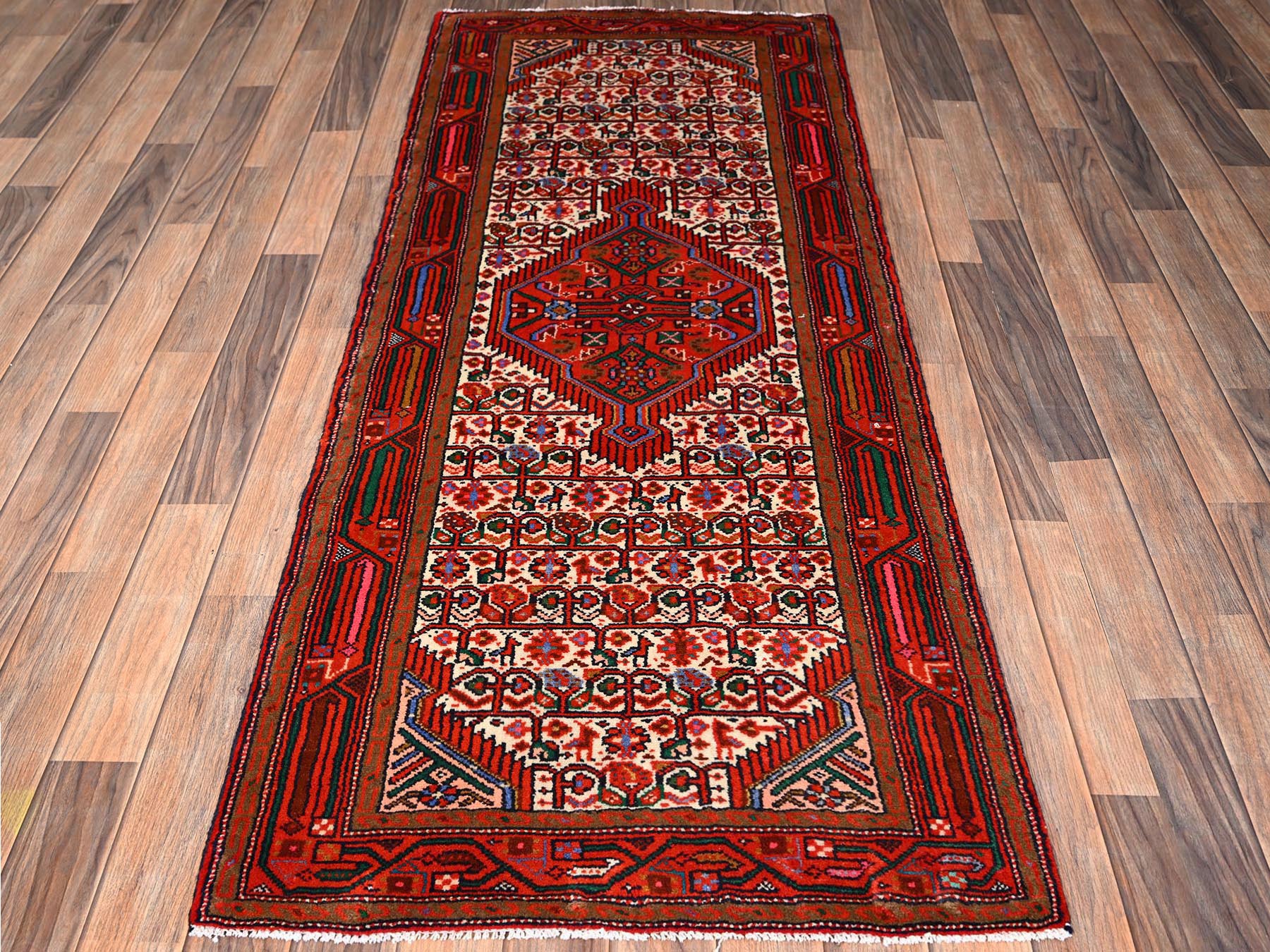 Ivory 2'8" x 6'6" Persian Hand knotted Wool Rug - Sku: O01875