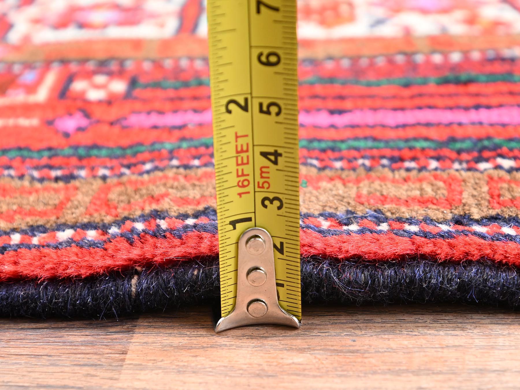 Hamadan Persian hand-knotted wool runner in Ivory & Red, 2'8" x 6'6" — SKU O01875 (view 6)