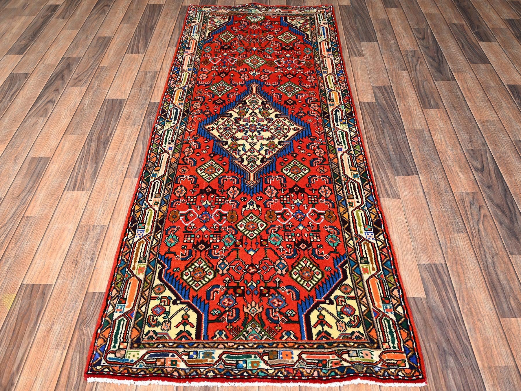 Hamadan Persian hand-knotted wool runner in Red & Ivory, 2'8" x 7'2" — SKU O01876 (view 2)