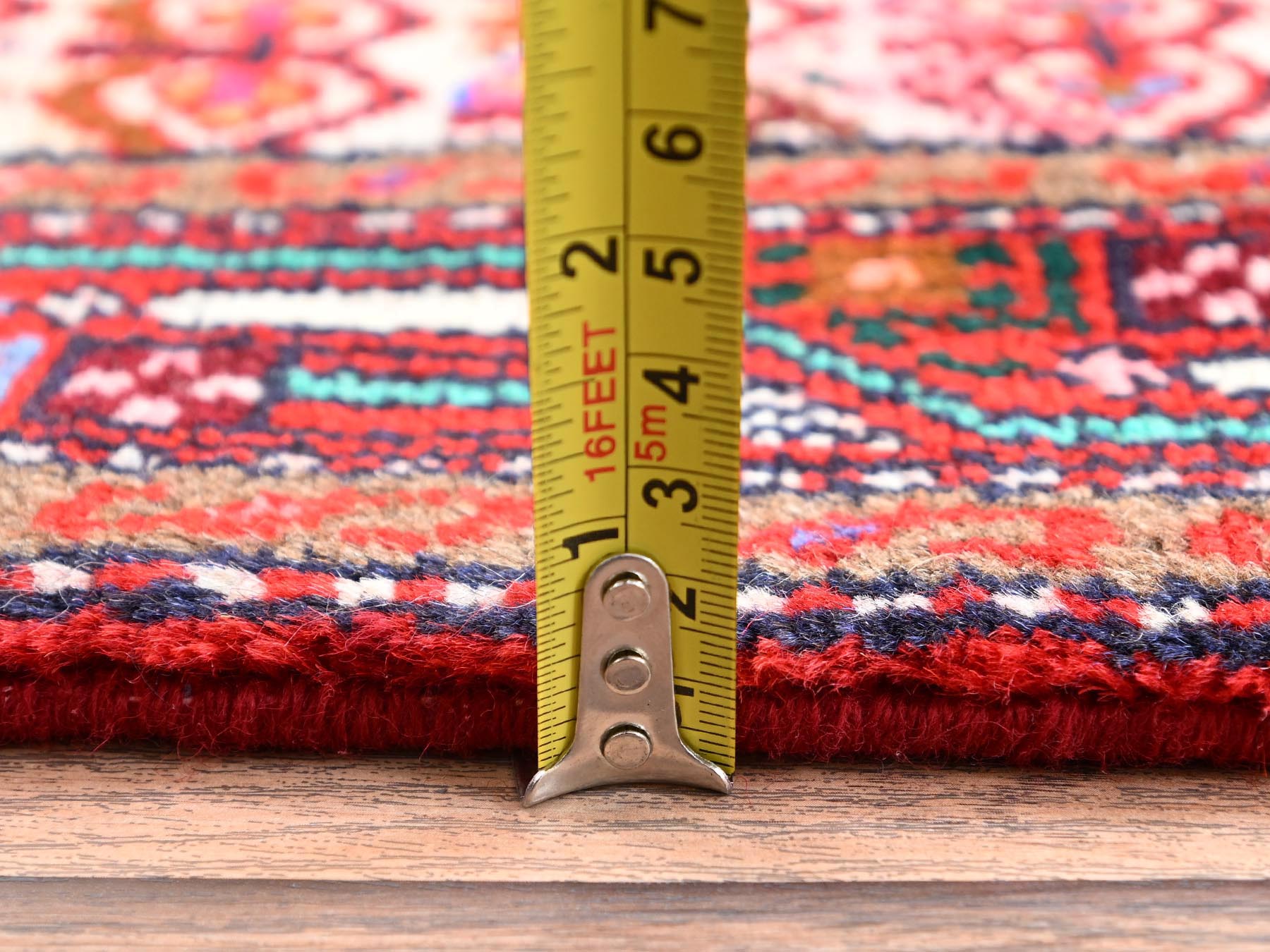 Sarouk Persian hand-knotted wool runner in Ivory & Red, 2'4" x 6'4" — SKU O01884 (view 6)