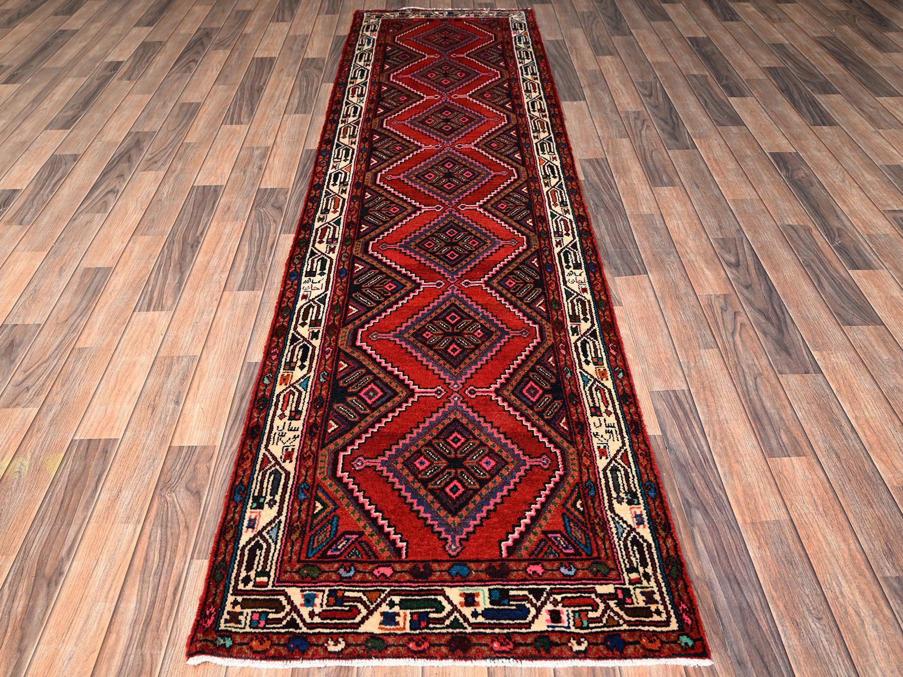 Hamadan Persian hand-knotted wool runner in Red & Ivory, 2'6" x 9'5" — SKU O01889 (view 2)