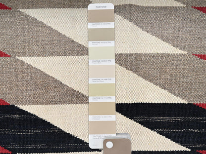 Tribal & Geometric hand-knotted wool rug in Ivory, 7'11" x 9'11" — SKU O01959 (view 4)