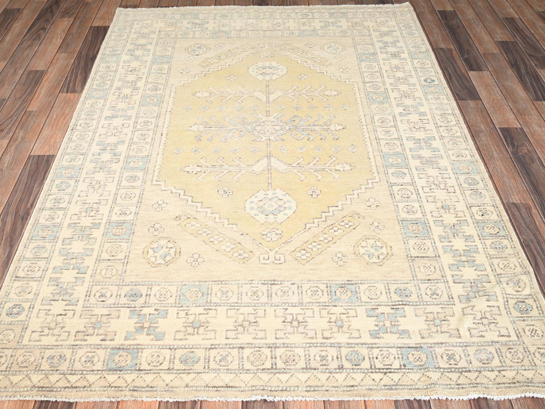 Beige 4'10" x 6'10" Oushak And Peshawar Hand knotted Wool Rug - Sku: O01978