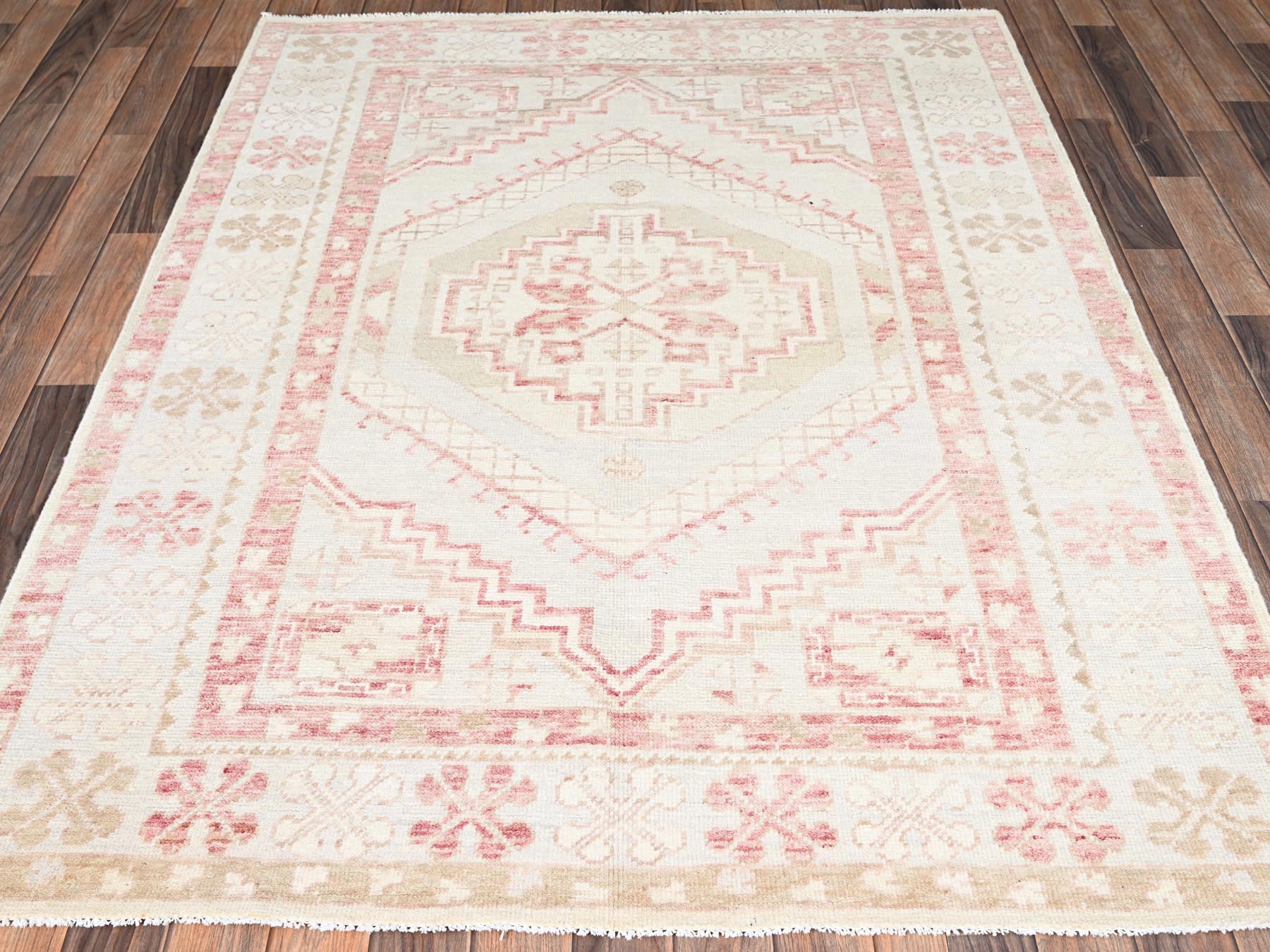 Grey 4'10" x 6'8" Oushak And Peshawar Hand knotted Wool Rug - Sku: O01982