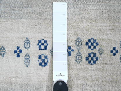 Gabbeh Tribal & Geometric hand-knotted wool rug in Ivory, 8'3" x 9'7" — SKU O020020 (view 7)