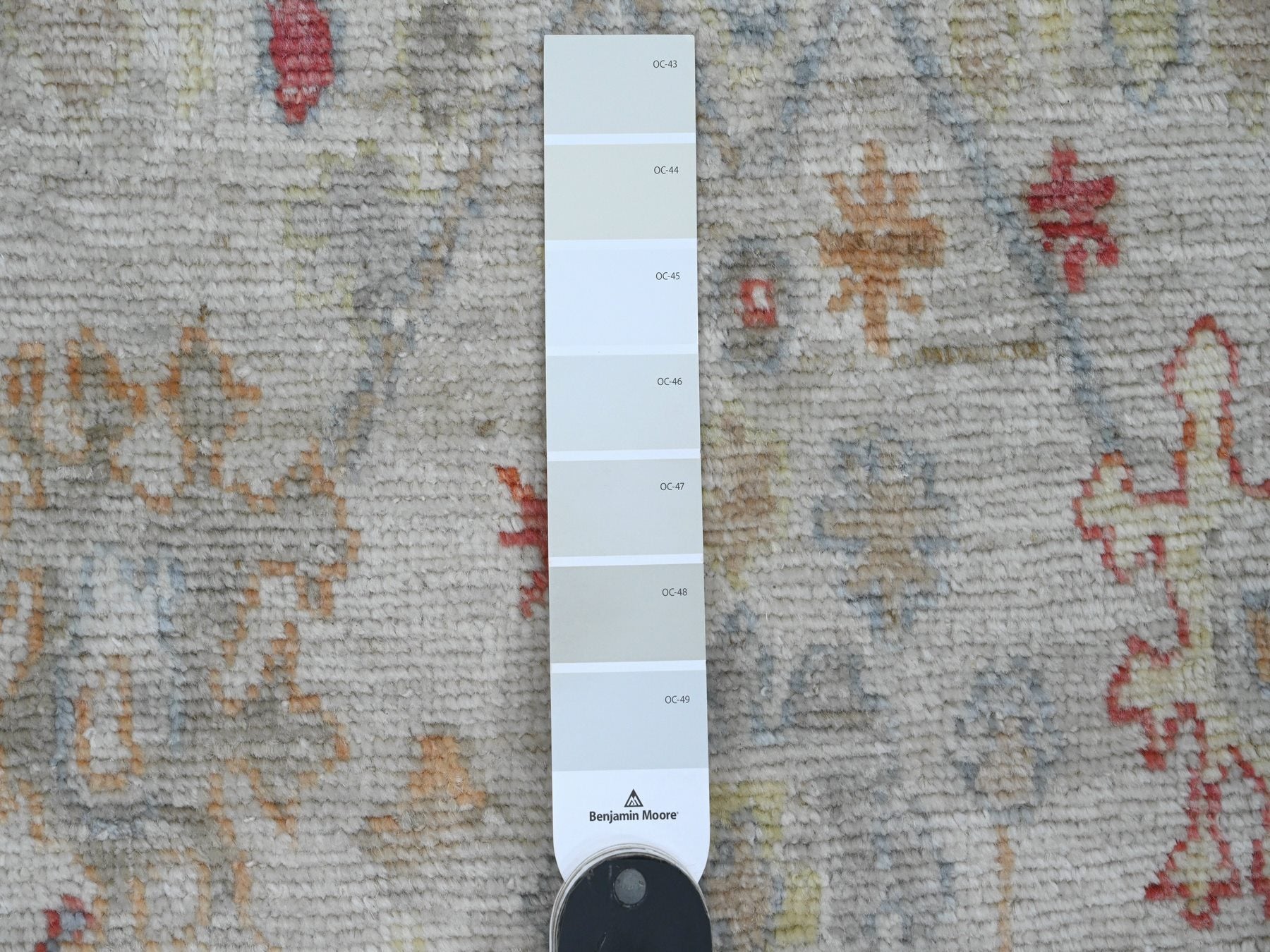 Oushak Oushak hand-knotted wool runner in Ivory & Light Blue, 3'10" x 12'3" — SKU O020074 (view 3)