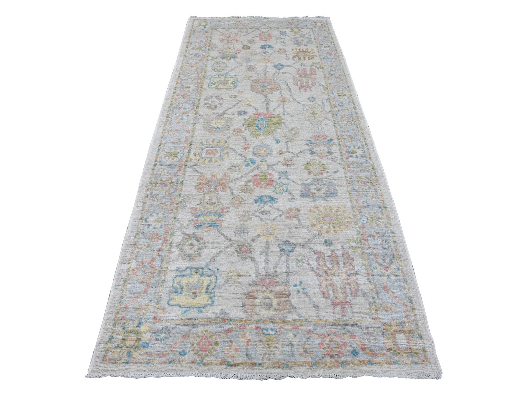 Ivory 4'1" x 9'6" Oushak / Peshawar Hand knotted Wool Rug - Sku: O020076