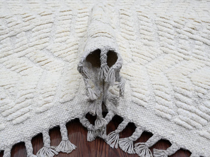 Ivory 9'10" x 14'1" Tribal Hand knotted Wool Rug - Sku: O020080