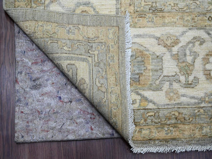 Heriz Heriz hand-knotted wool rug in Gray & Ivory, 8'10" x 11'8" — SKU O020083 (view 4)