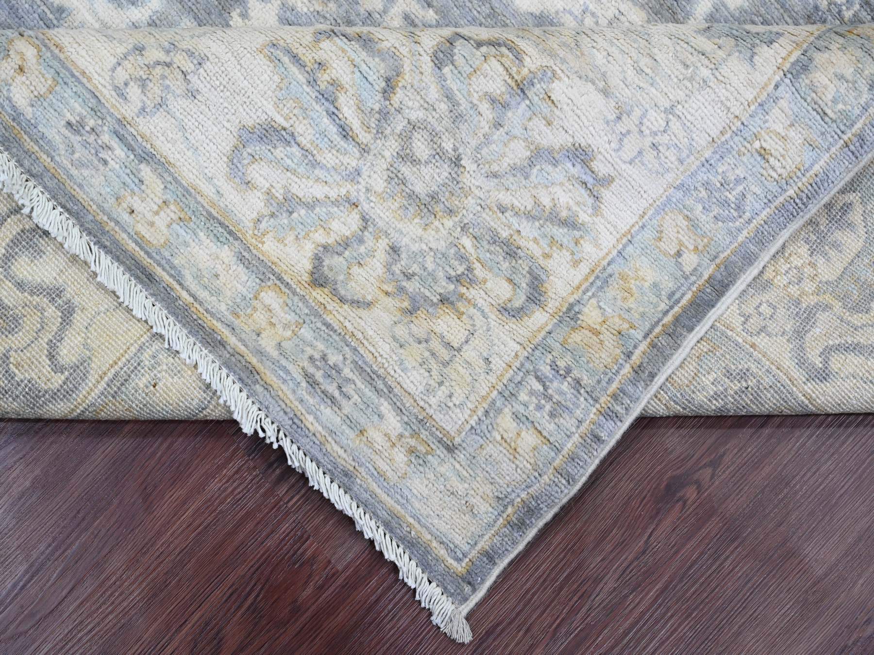Mahal Oushak hand-knotted wool rug in Gray & Ivory, 8'2" x 9'8" — SKU O020086 (view 6)