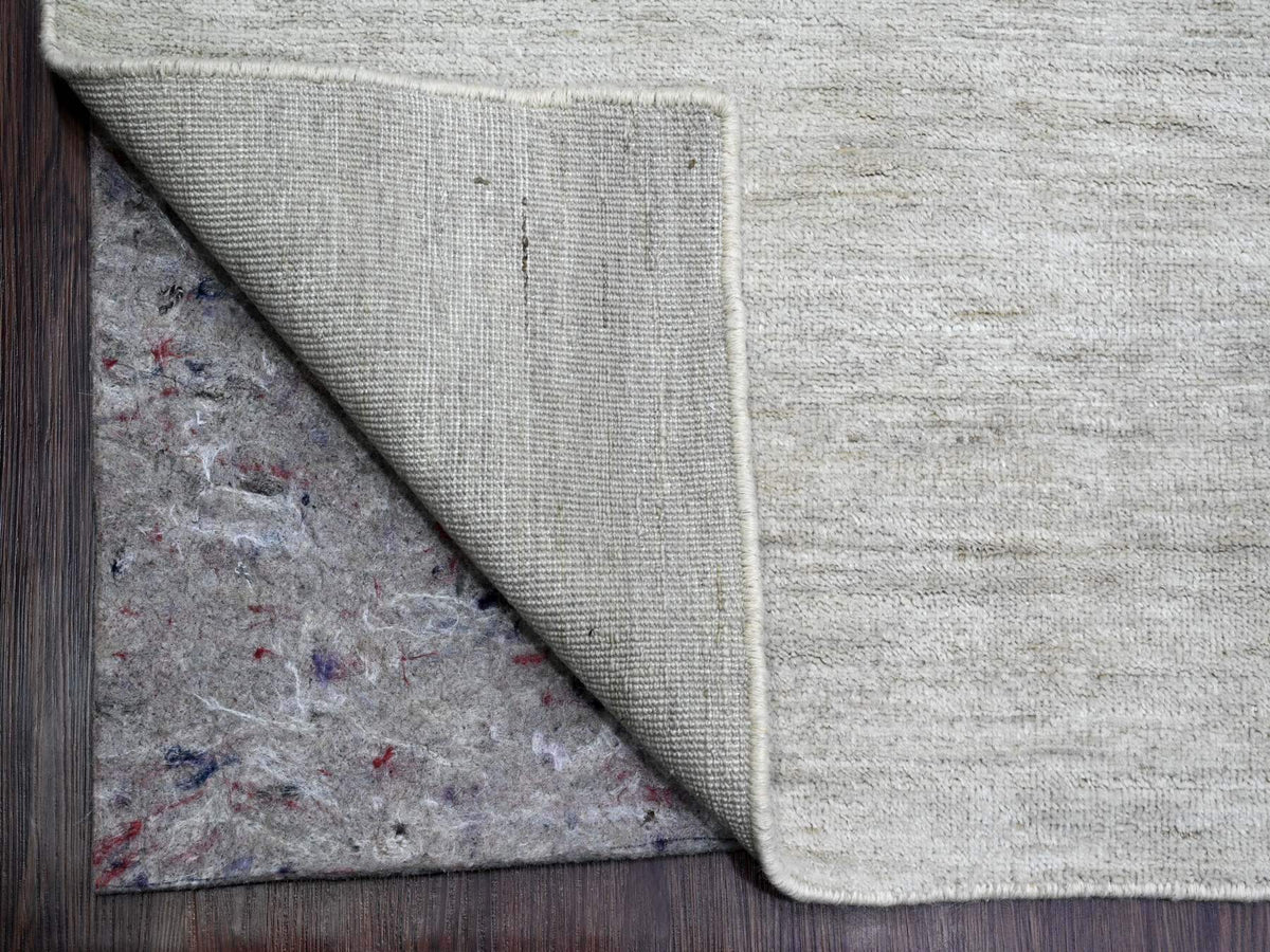 Modern / Contemporary hand-knotted wool rug in Gray, 8'7" x 11'9" — SKU O020143 (view 4)