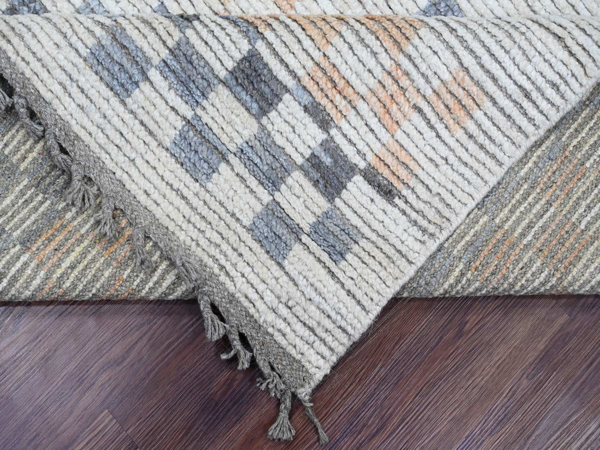 Tribal & Geometric hand-knotted wool rug in Ivory, 8'1" x 10'5" — SKU O020151 (view 6)